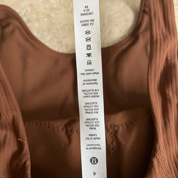 NWT lululemon Align™ Ribbed High-Neck Tank Top - Picture 6 of 6